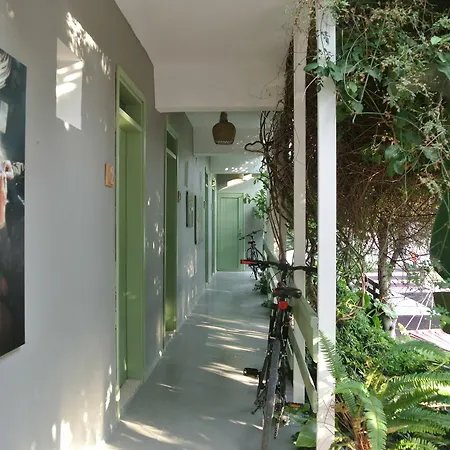 Yucca Bed & Breakfast 2*